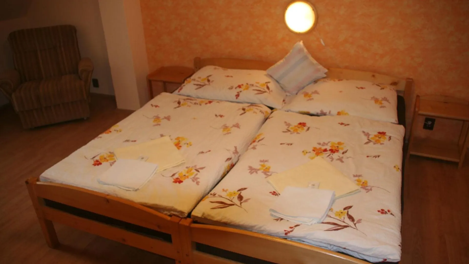 Hotel Chebsky Dvur - Egerlander Hof à Karlovy Vary 3*,  République tchèque